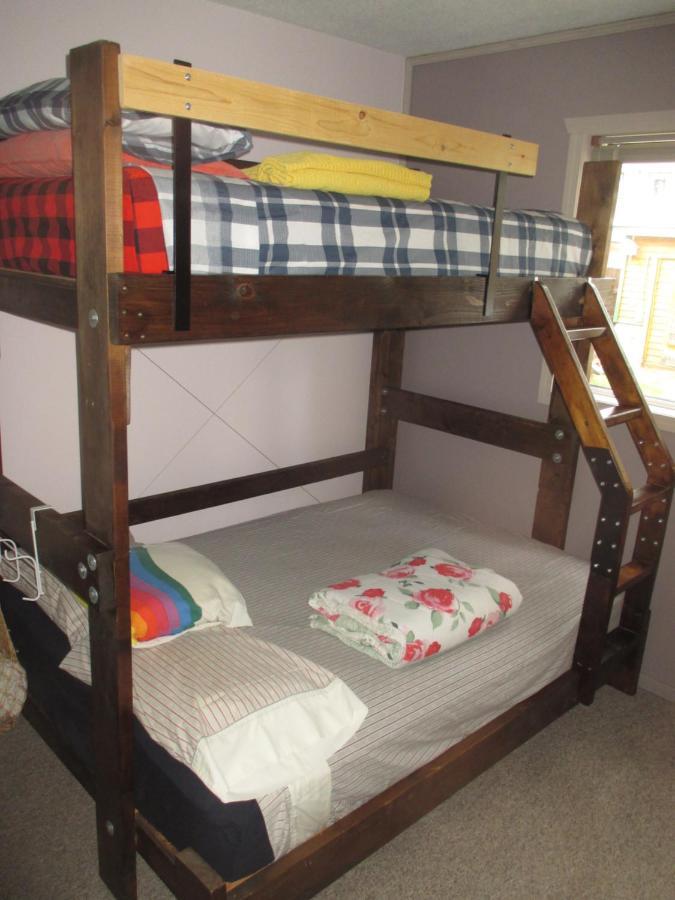 Nice Bunk Bed Whitehorse Luaran gambar